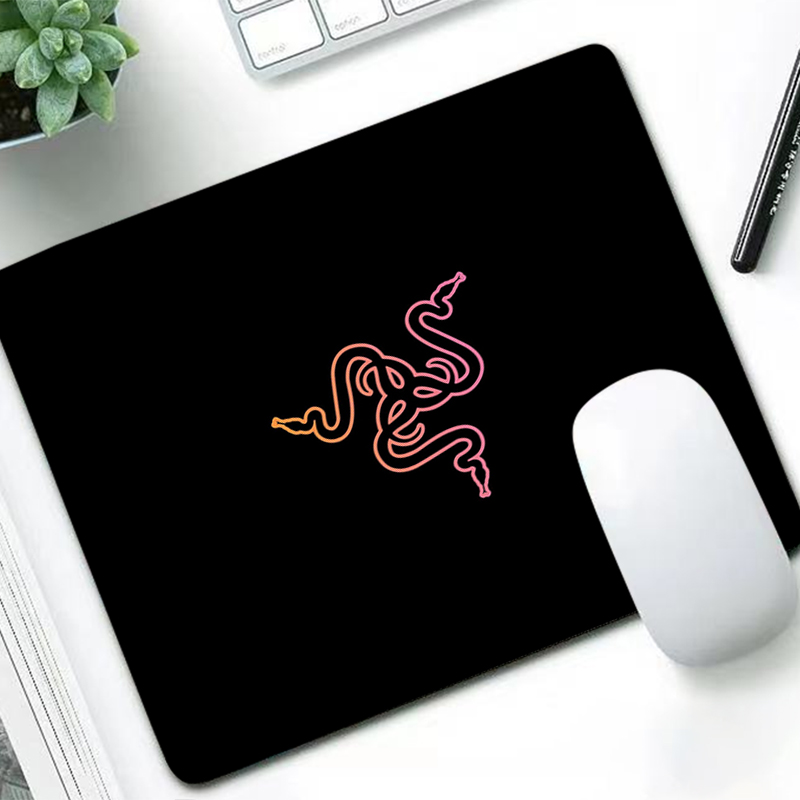 Razer Luxury Mouse Pad Anime G - Laptop Accessories For Office ulasan dan harga